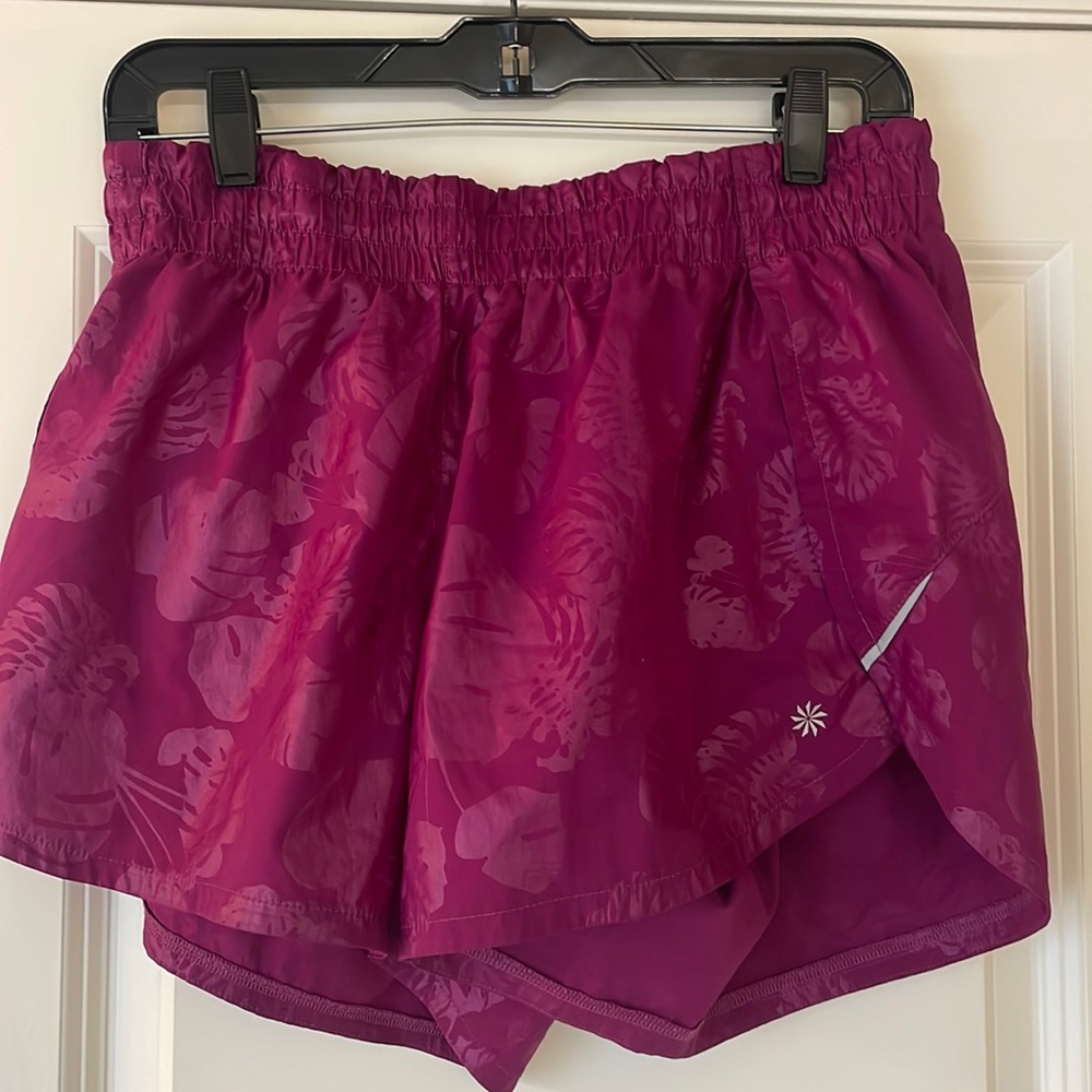 Athleta shorts size medium